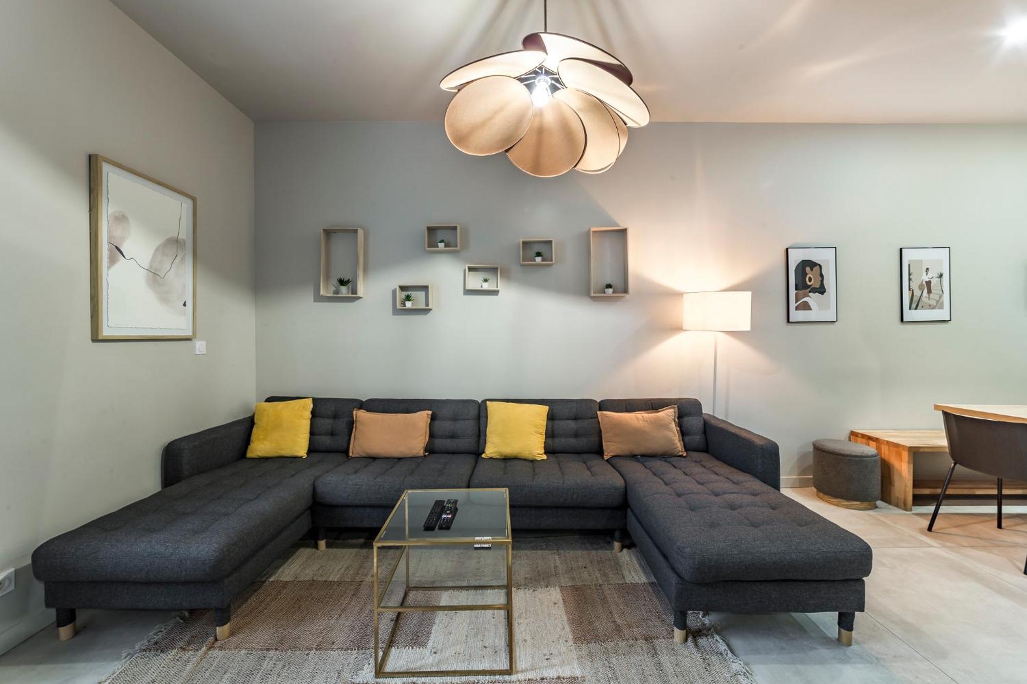 Villa Maison Le Gratte Ciel - Seminaire Ou Famille, Salle De Reunion, 8 Clim, Jardin & Salle De Sport Villeurbanne